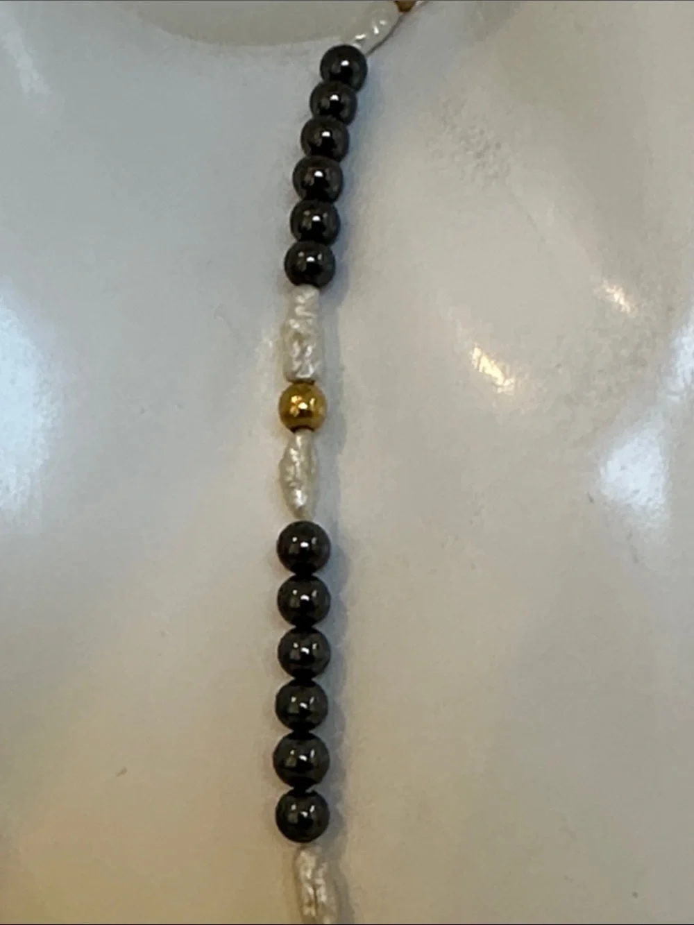 14k real solid Gold with Gold bolls and Freshwater Pearls Necklace​​​